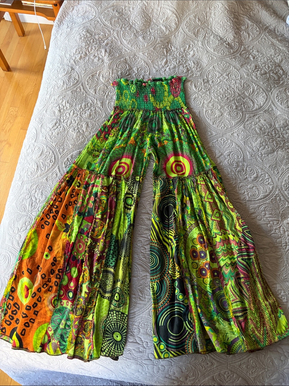 Bohemian Smocked High-Waist Wide Leg Jumpsuit - Green Multicolor, size S/M